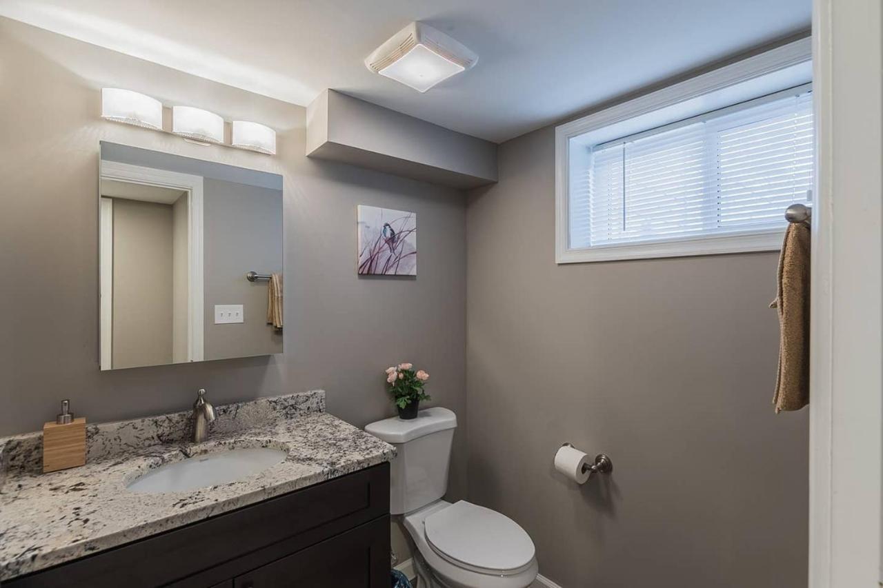 Beautiful 3Br 2Ba House With Cozy Backyard By Cozysuites Alexandria Eksteriør bilde